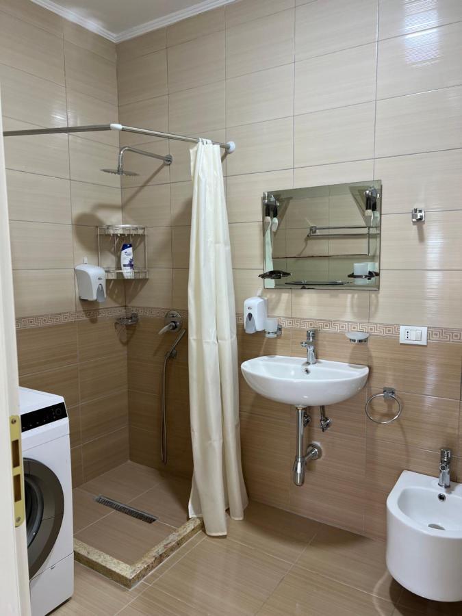 Leo Apartament Durrës 外观 照片